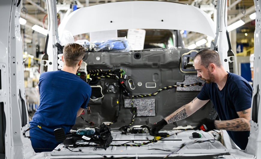 STELLANTIS HORDAIN: IL PRIMO STABILIMENTO AL MONDO A PRODURRE VEICOLI COMMERCIALI A IDROGENO, ELETTRICI E TERMICI
